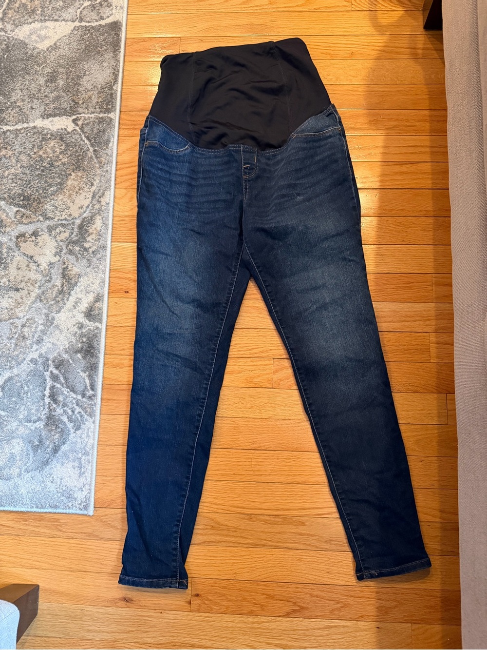 Maternity Jeans size 4